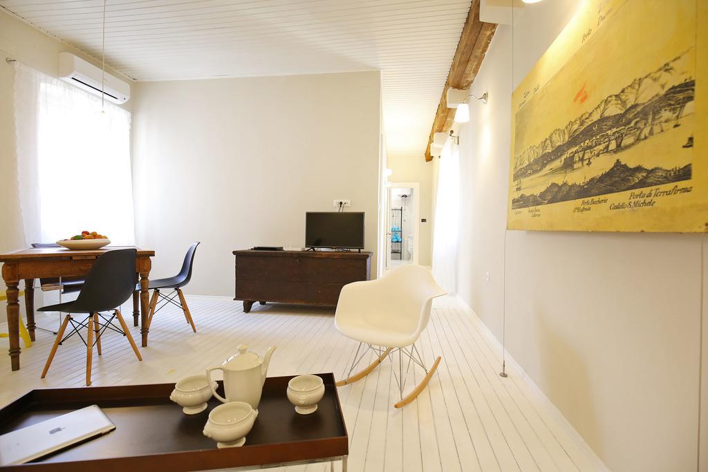 Apartment The Big Blue - Old Town Center